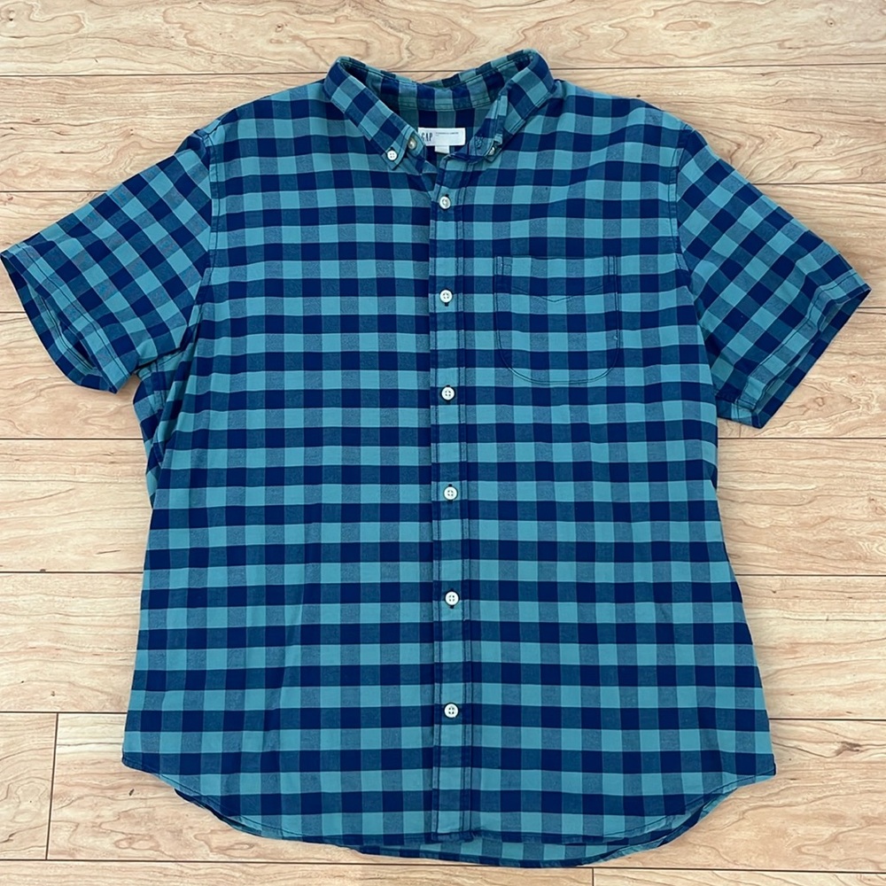 Gap Men’s Button Down